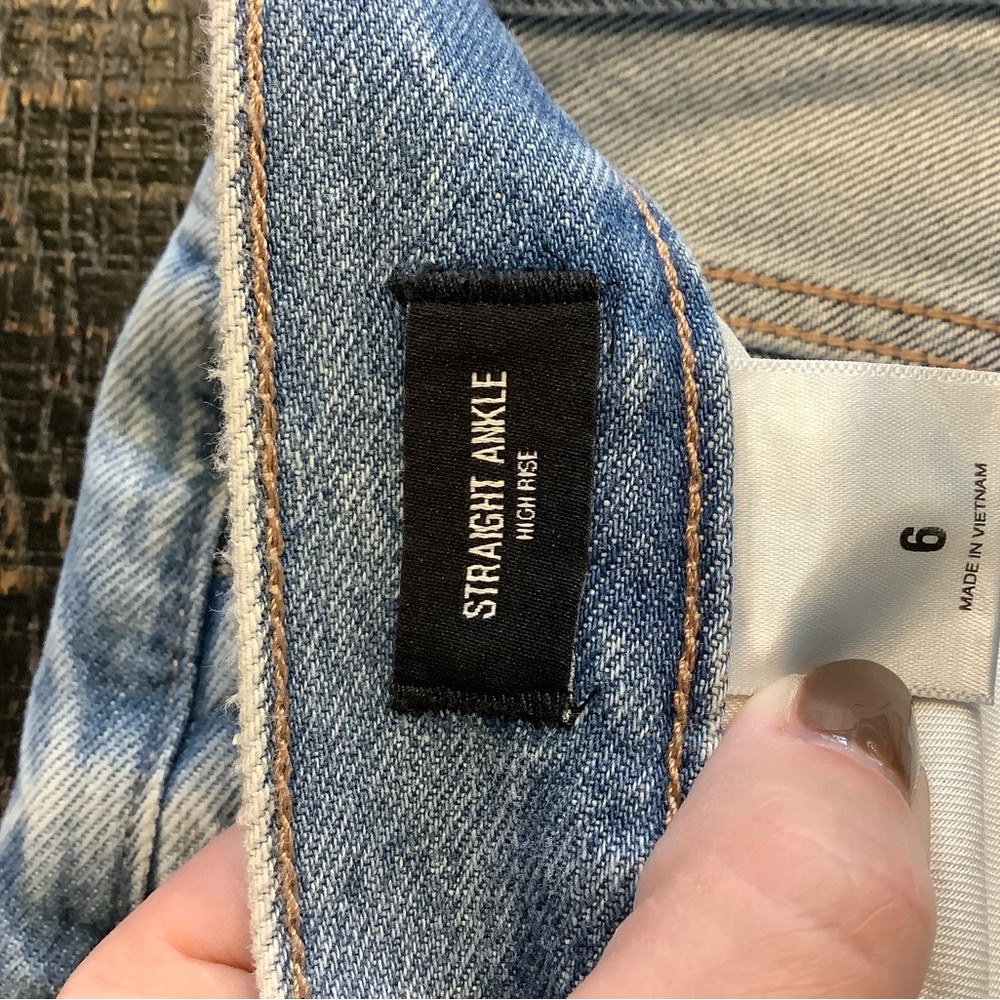 Express Light Blue Ankle Distressed Jeans - Picture 4 of 8